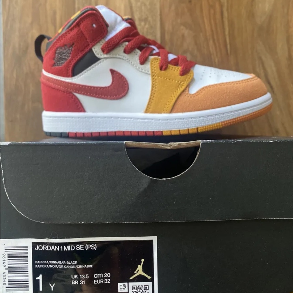 Jordan 1 mid SE (PS) Size 1y Paprika/Cinnabar-Black